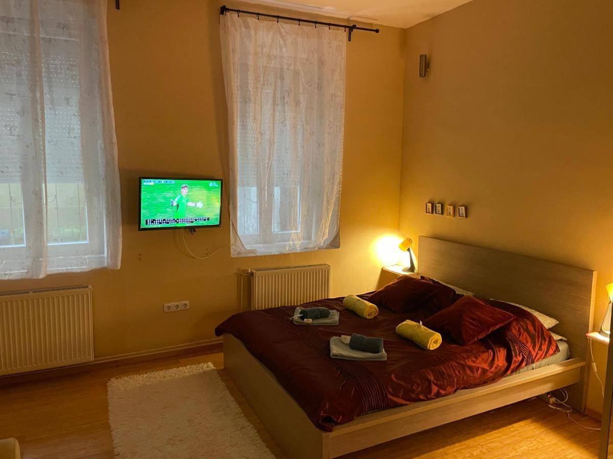 Budapest Clark Apartman ** Apartment Екстериор снимка