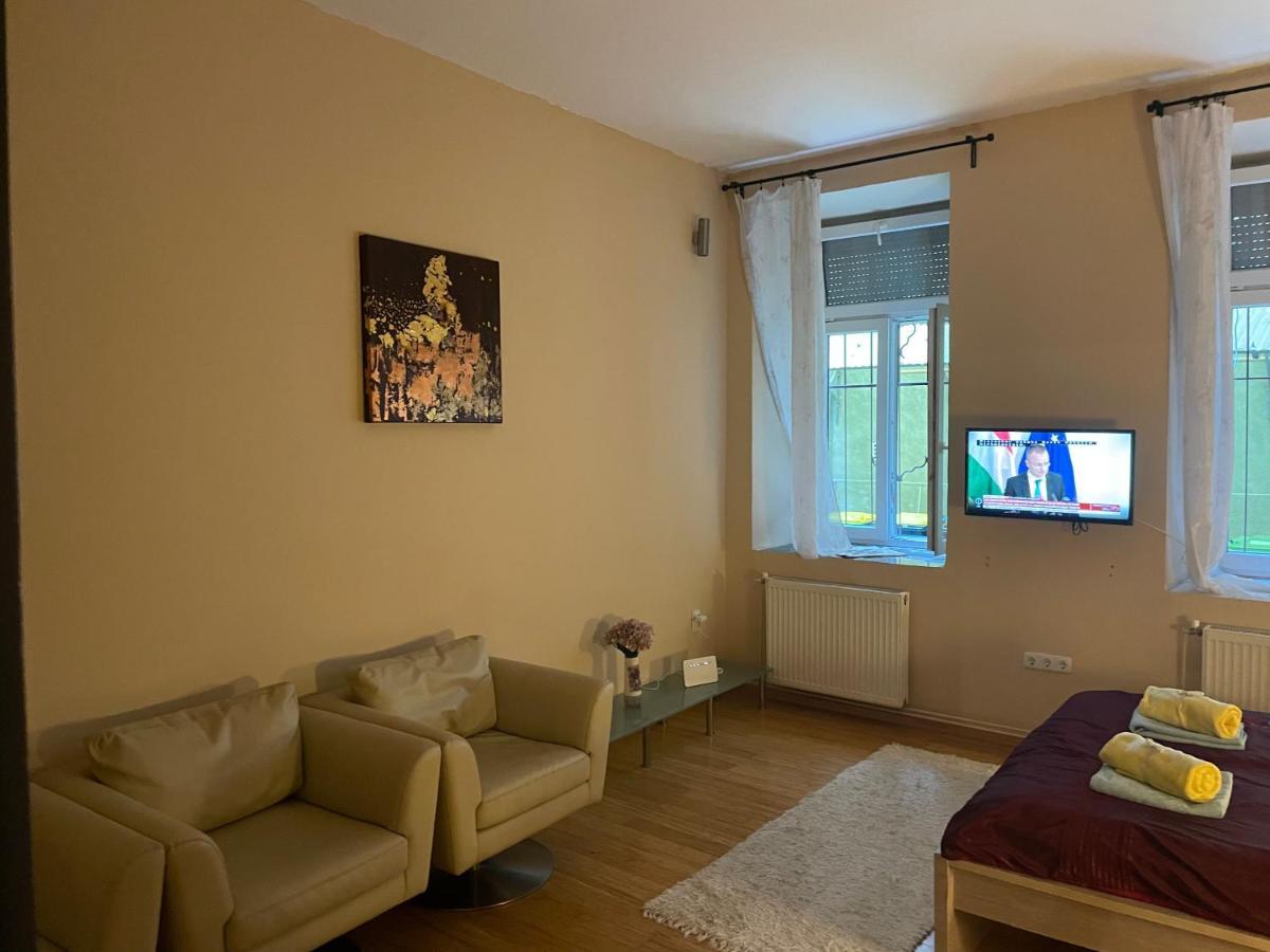 Budapest Clark Apartman ** Apartment Екстериор снимка